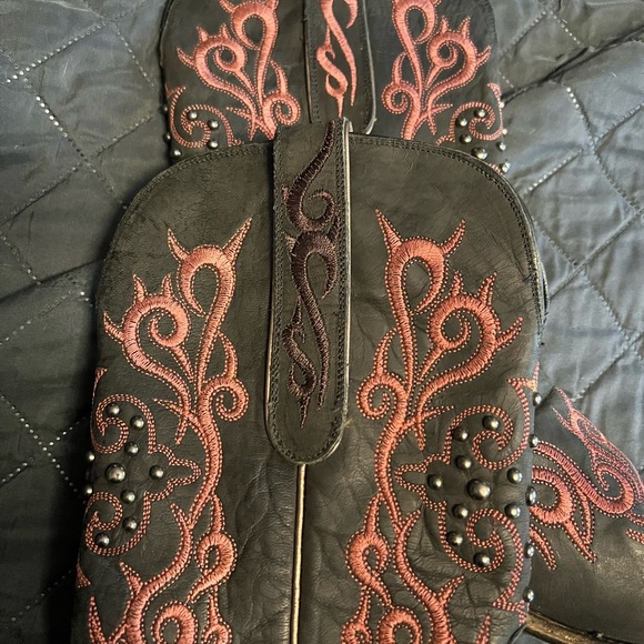 Women’s Lucchese boots - Picture 2 of 7